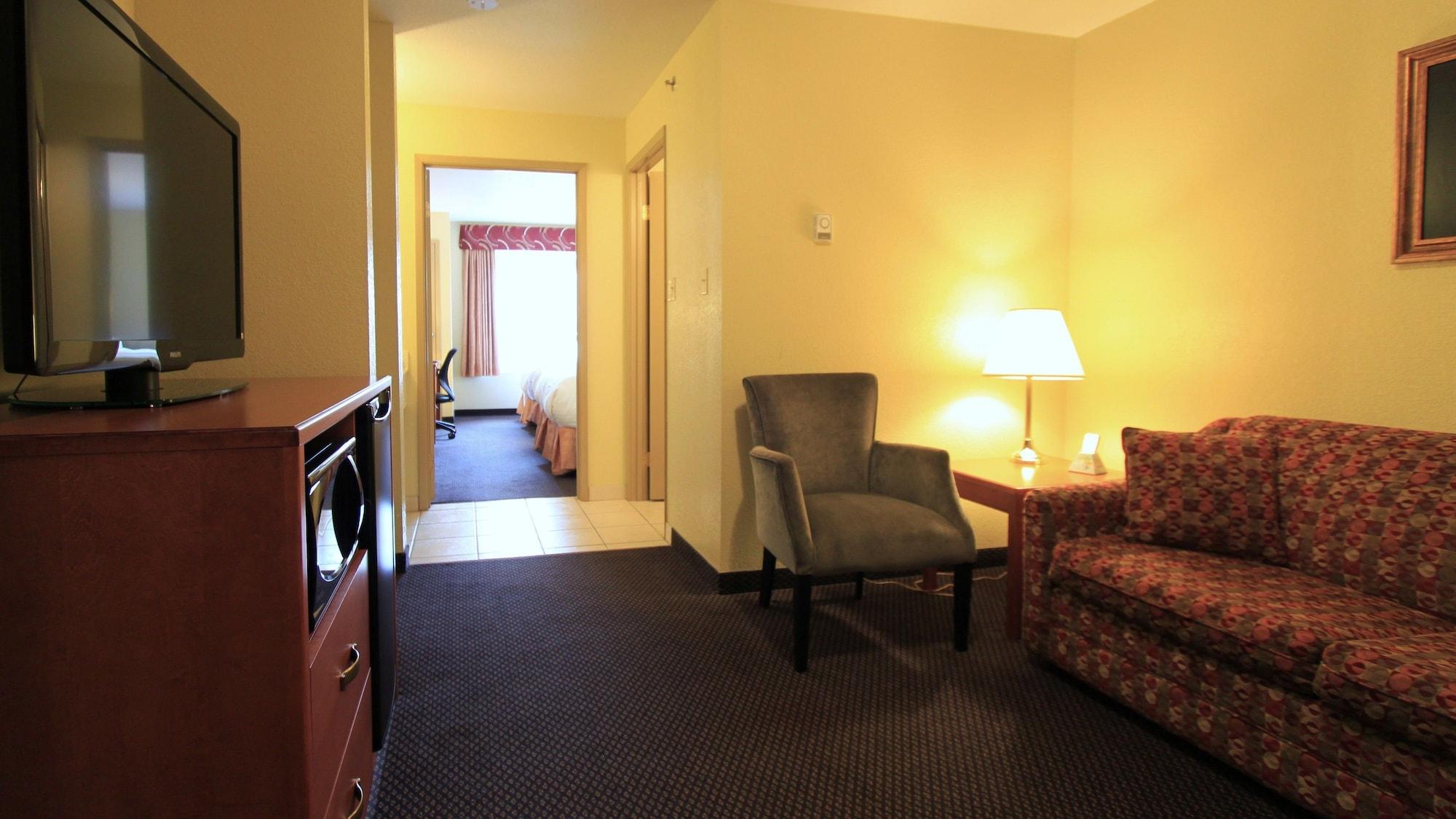 Days Inn & Suites By Wyndham Thompson Ngoại thất bức ảnh