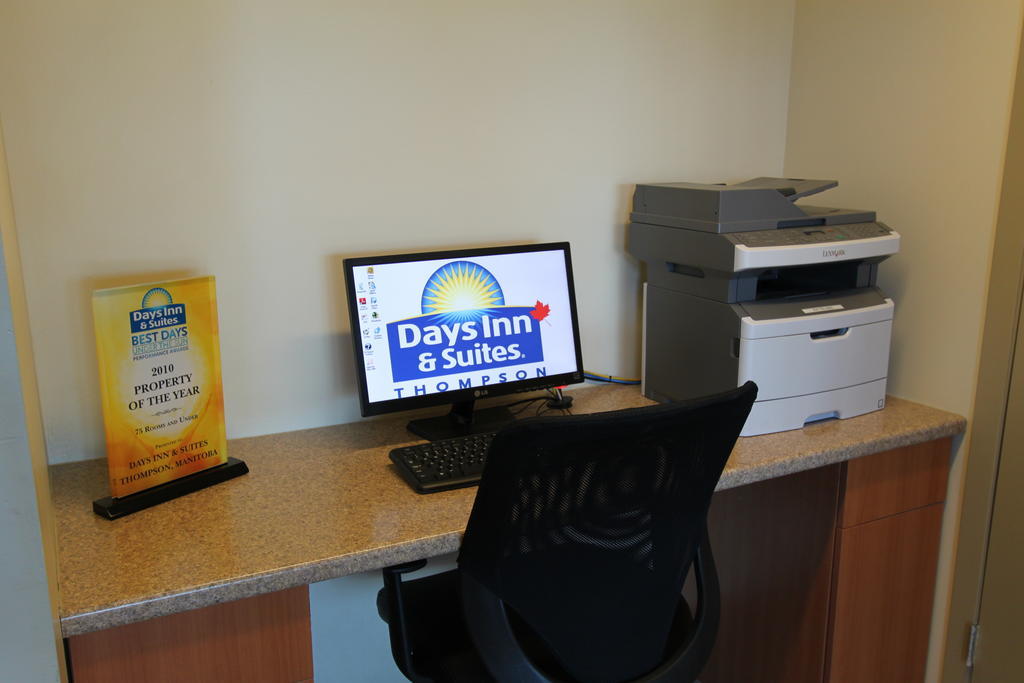 Days Inn & Suites By Wyndham Thompson Ngoại thất bức ảnh