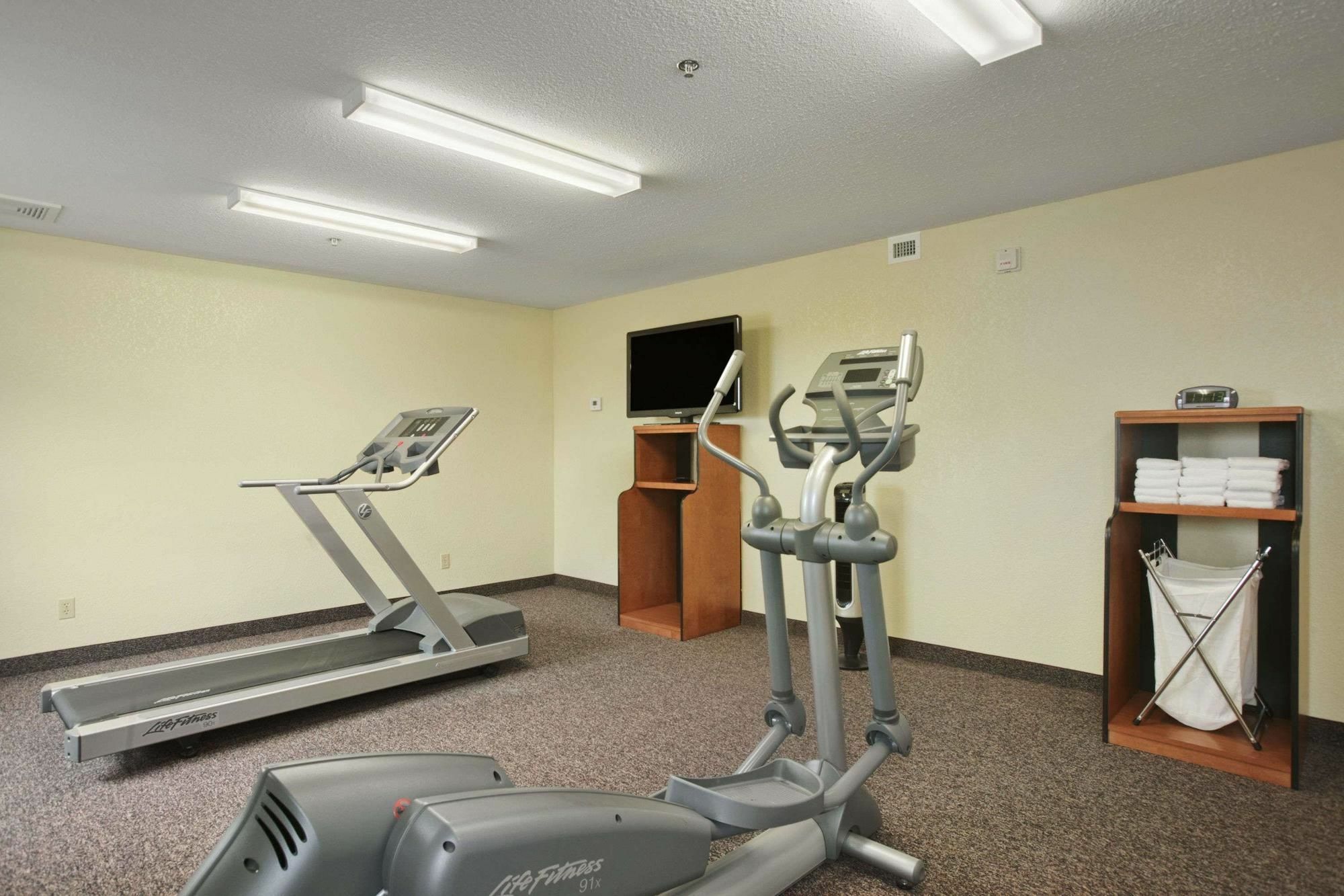Days Inn & Suites By Wyndham Thompson Ngoại thất bức ảnh